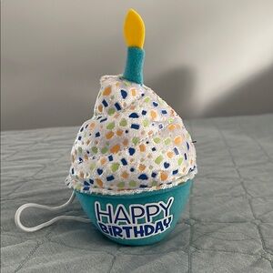 Build-a-Bear cupcake